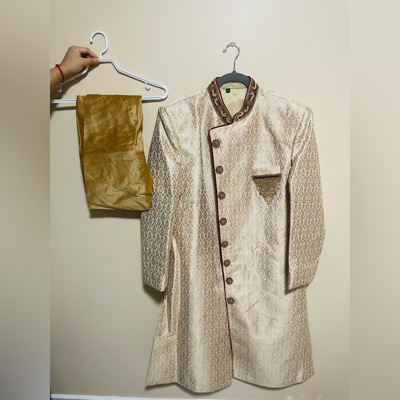 Sherwani for sale(M) - Picture 2 of 4